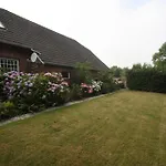 Haus Mit Herz *
